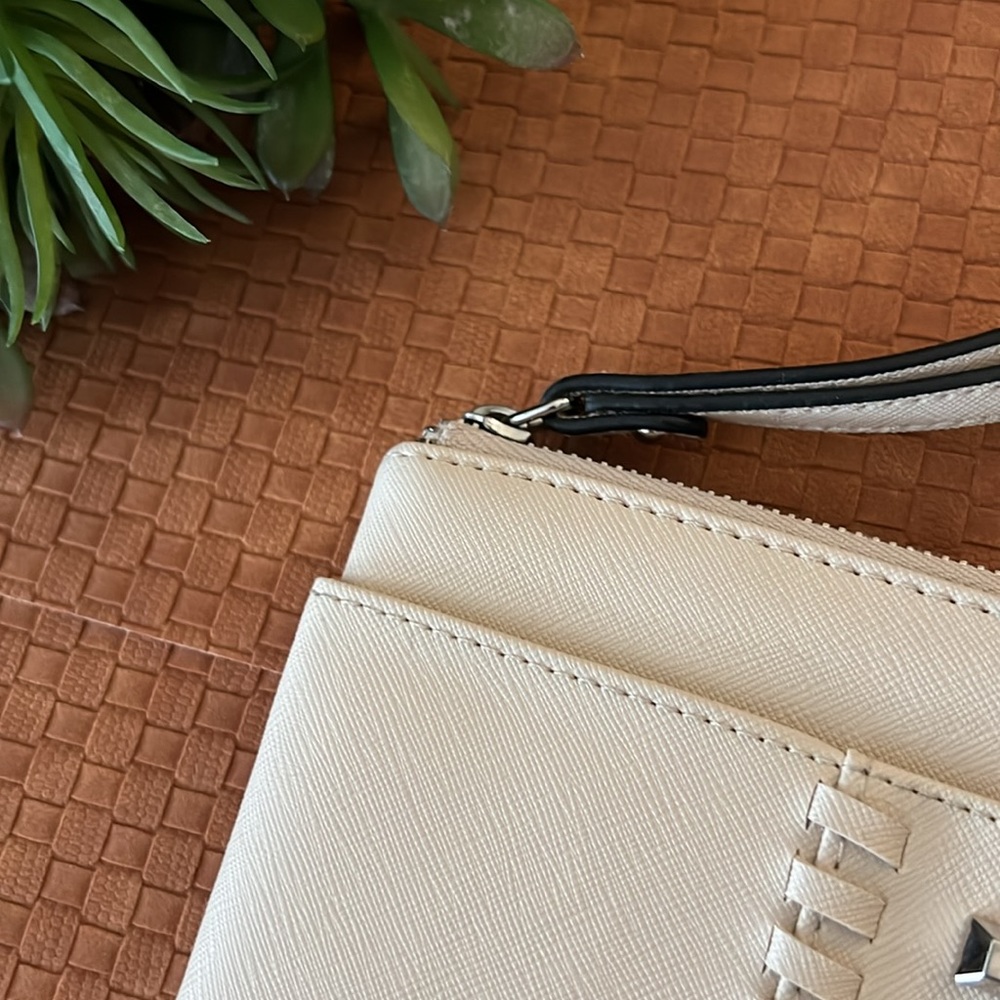 DANA BUCHMAN Long Wristlet Wallet - Picture 4 of 16